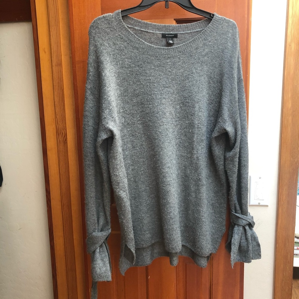 Halogen knit tied wrist oversized sweater
